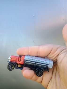 Lledo Days Gone Die-cast Zerolene 1911 Chain Drive Tank Truck Chevron